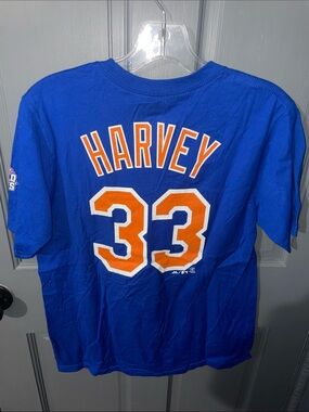 Harvey Graphic Team Tee